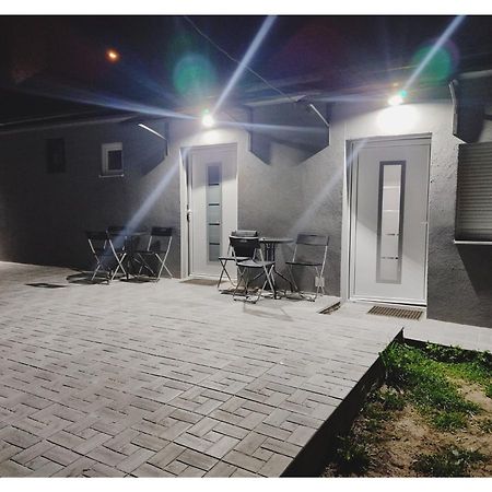 Apartmani Domo Sd スメデレヴォ エクステリア 写真